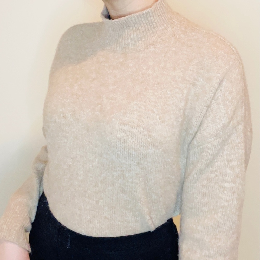Sweater - Picture 6 of 7